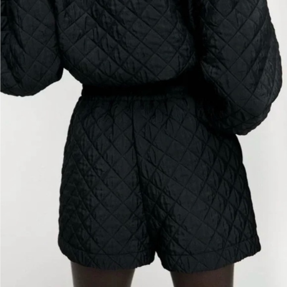 Zara Black Quilted Shorts with Drawstring - Picture 3 of 6